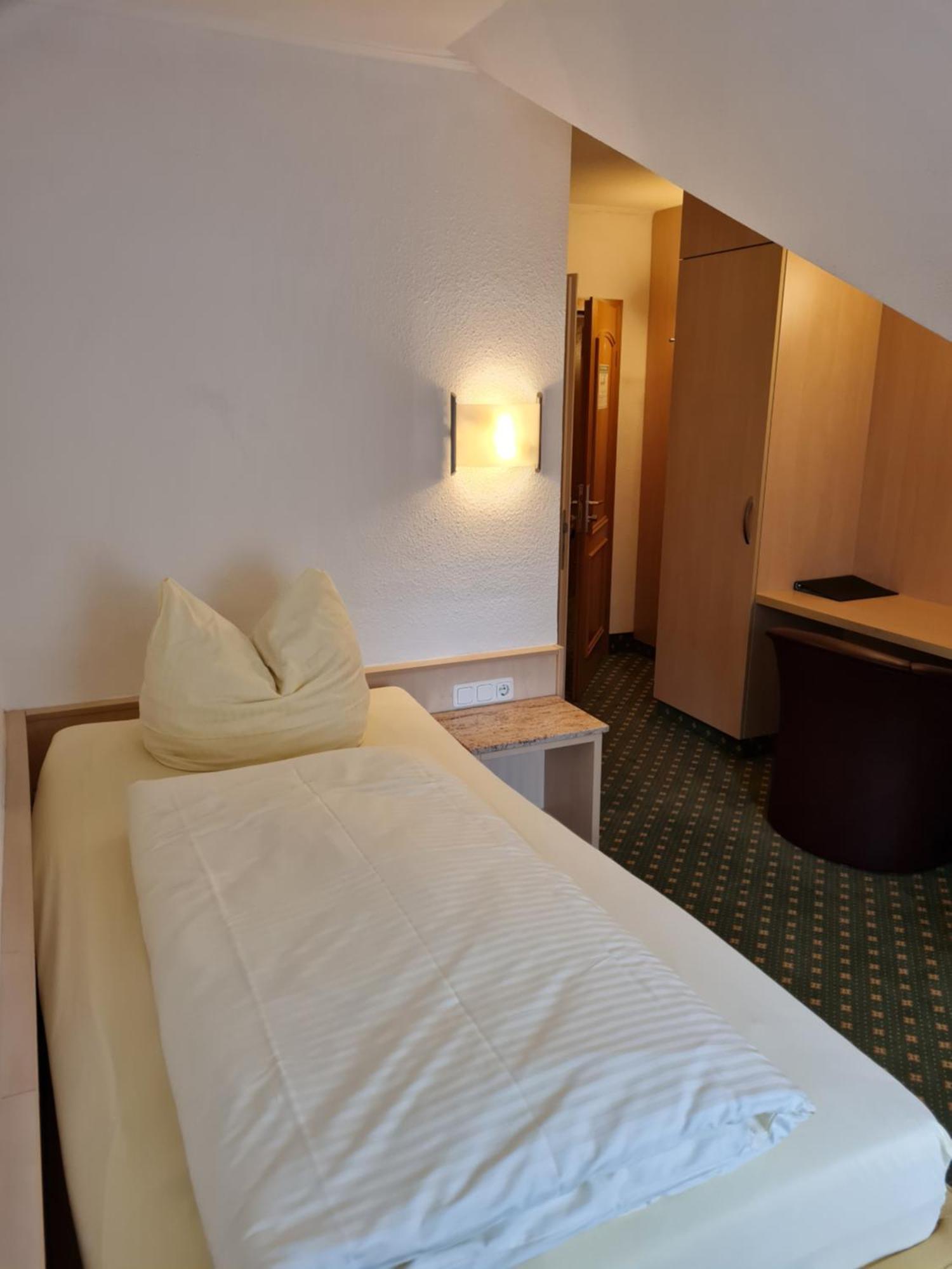 Hotel Stolberg Wiesbaden Exteriör bild